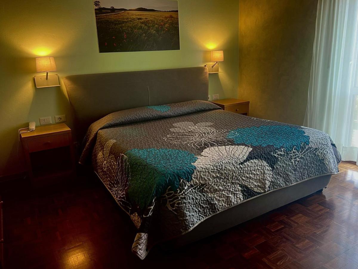 Albergo Di Мурло Экстерьер фото